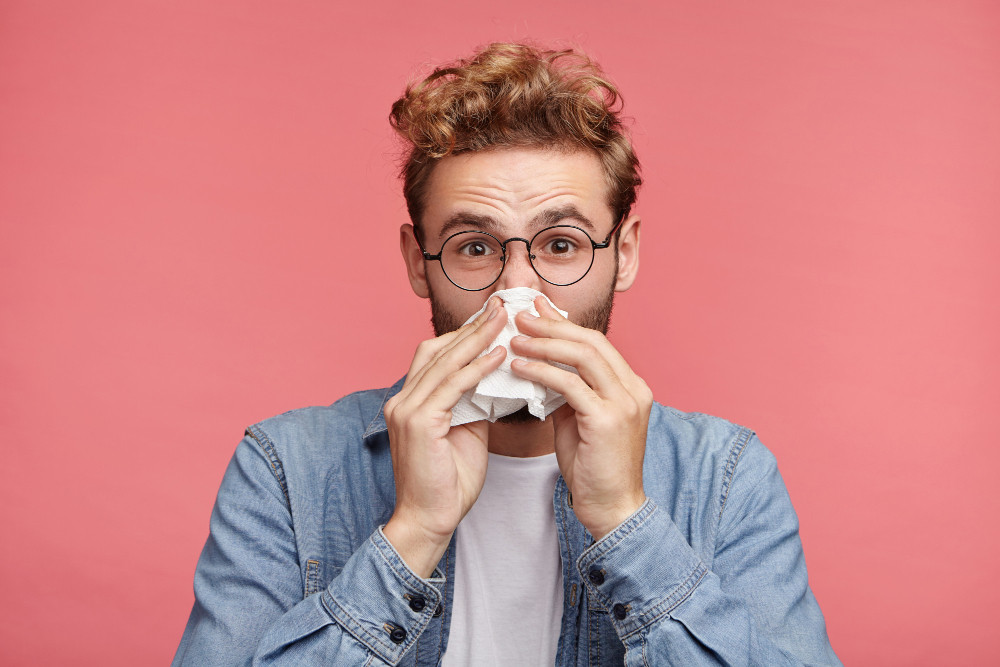 درمان عطسه با روشهای طبیعی و خانگی