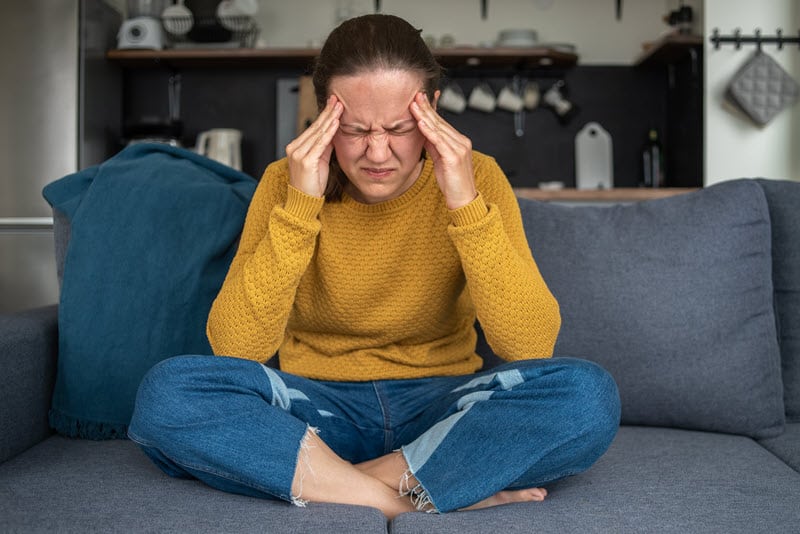 درمان فوری سردرد شدید در خانه