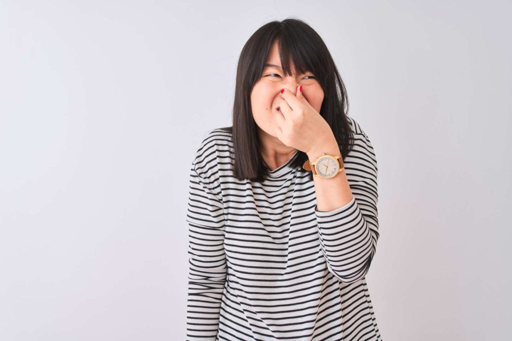 فهرست کارهایی که زنان مخفیانه انجام می‌دهند