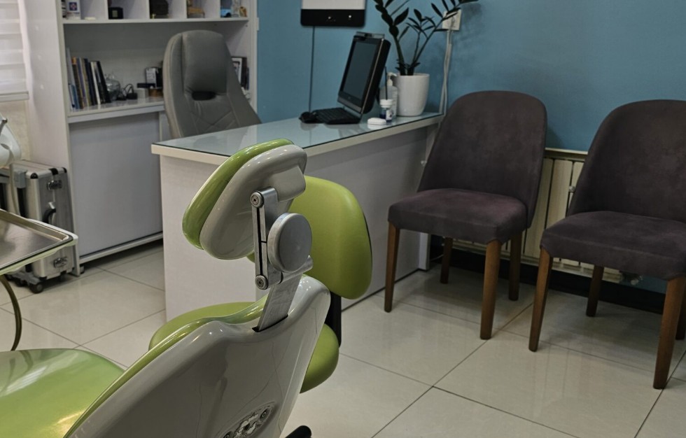 معرفی کلینیک دندانپزشکی دکتر رسول ابوالحسنی | مرکز تخصصی درمان و زیبایی دندان