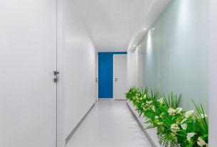 معرفی دکتر سید محمد رادمنش (متخصص پوست و مو و مدیر کلینیک دکتر رادمنش)