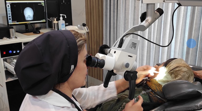 معرفی مطب دکتر یلدا ایزدپرست | کلینیک فوق تخصصی گوش، شنوایی و سرگیجه در شیراز