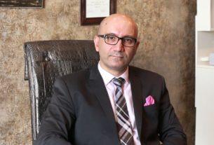 معرفی دکتر مهرداد نادریان | جراح بینی و متخصص گوش، حلق و بینی با فلوشیپ رینولوژی