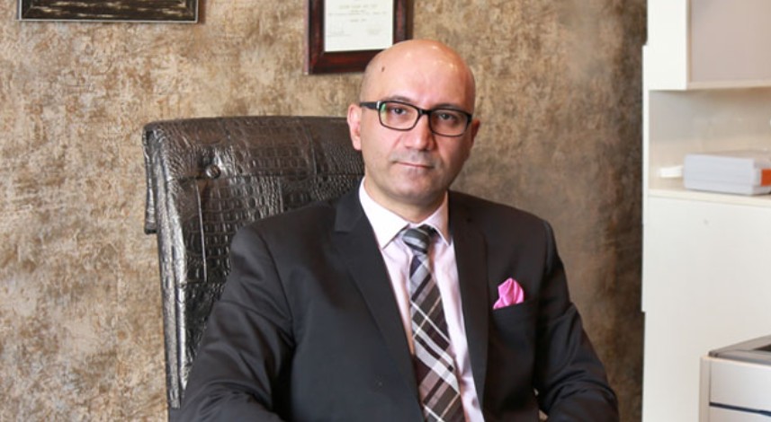 معرفی دکتر مهرداد نادریان | جراح بینی و متخصص گوش، حلق و بینی با فلوشیپ رینولوژی